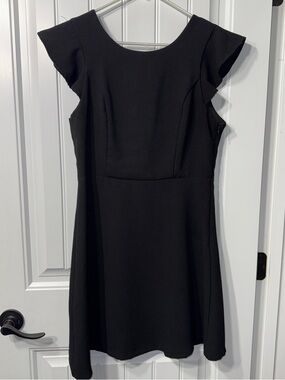 She + Sky Black Ruffle Back Dress Size Large Flutter Sleeve Cocktail Mini Dress